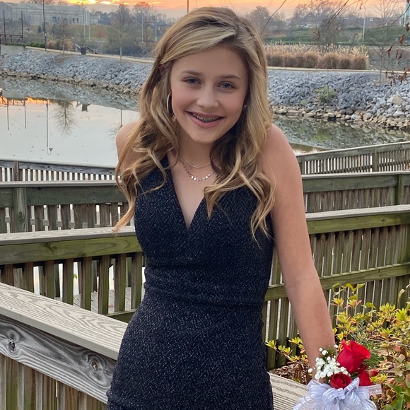 Little Black Dress 🖤 - Picture 1 of 4